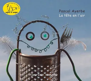 La tête en l'air